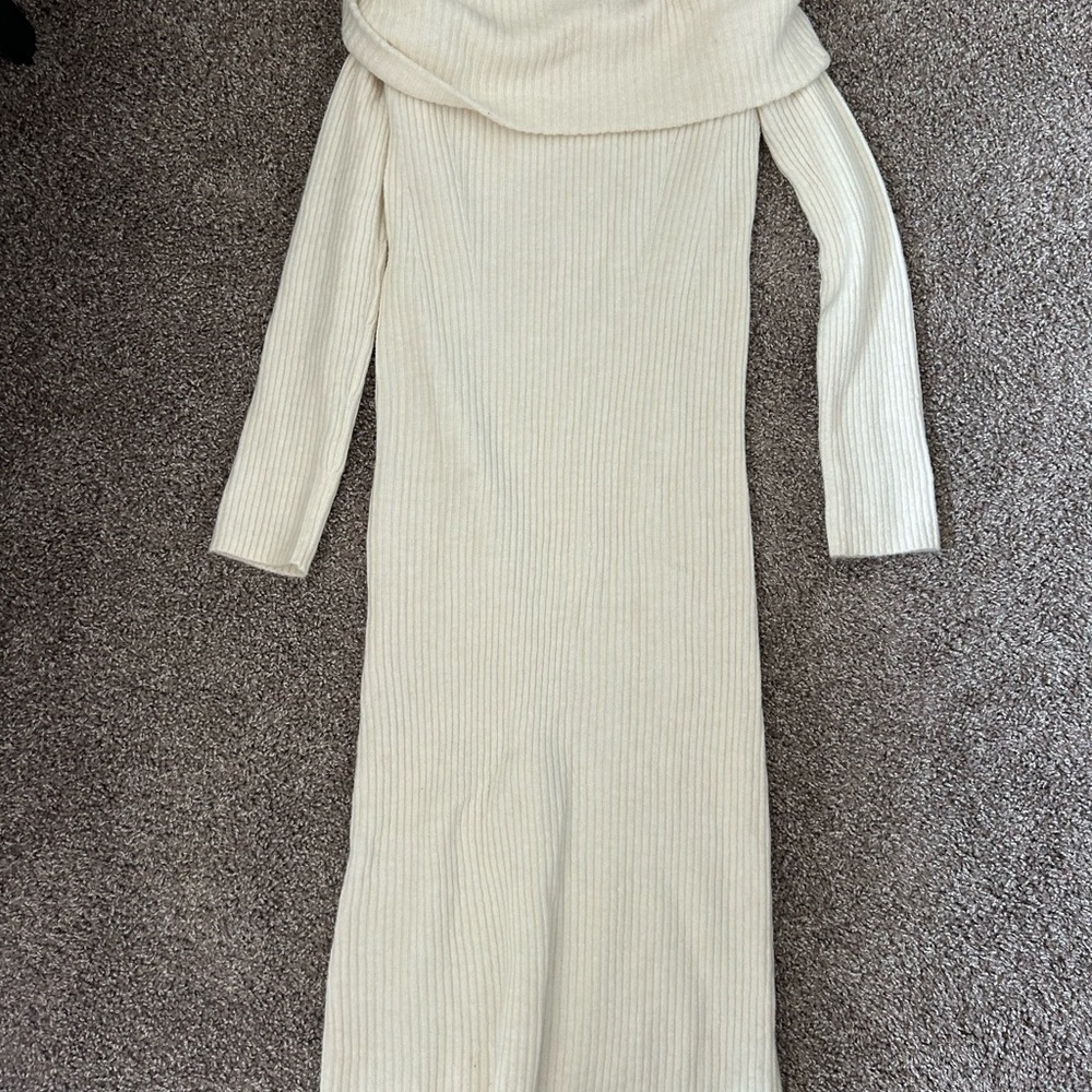 H&M Cream Ribbed Knit Sweater